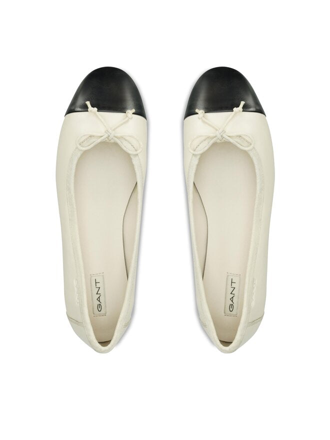 Chadii Ballerini Cream / Black