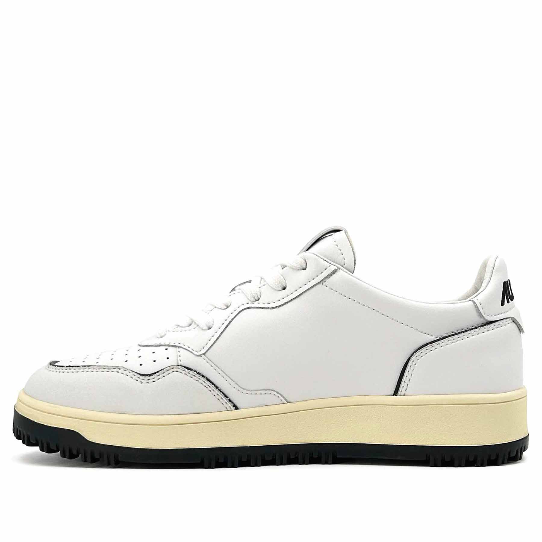 Golf Sneakers Low Man White Leather Black