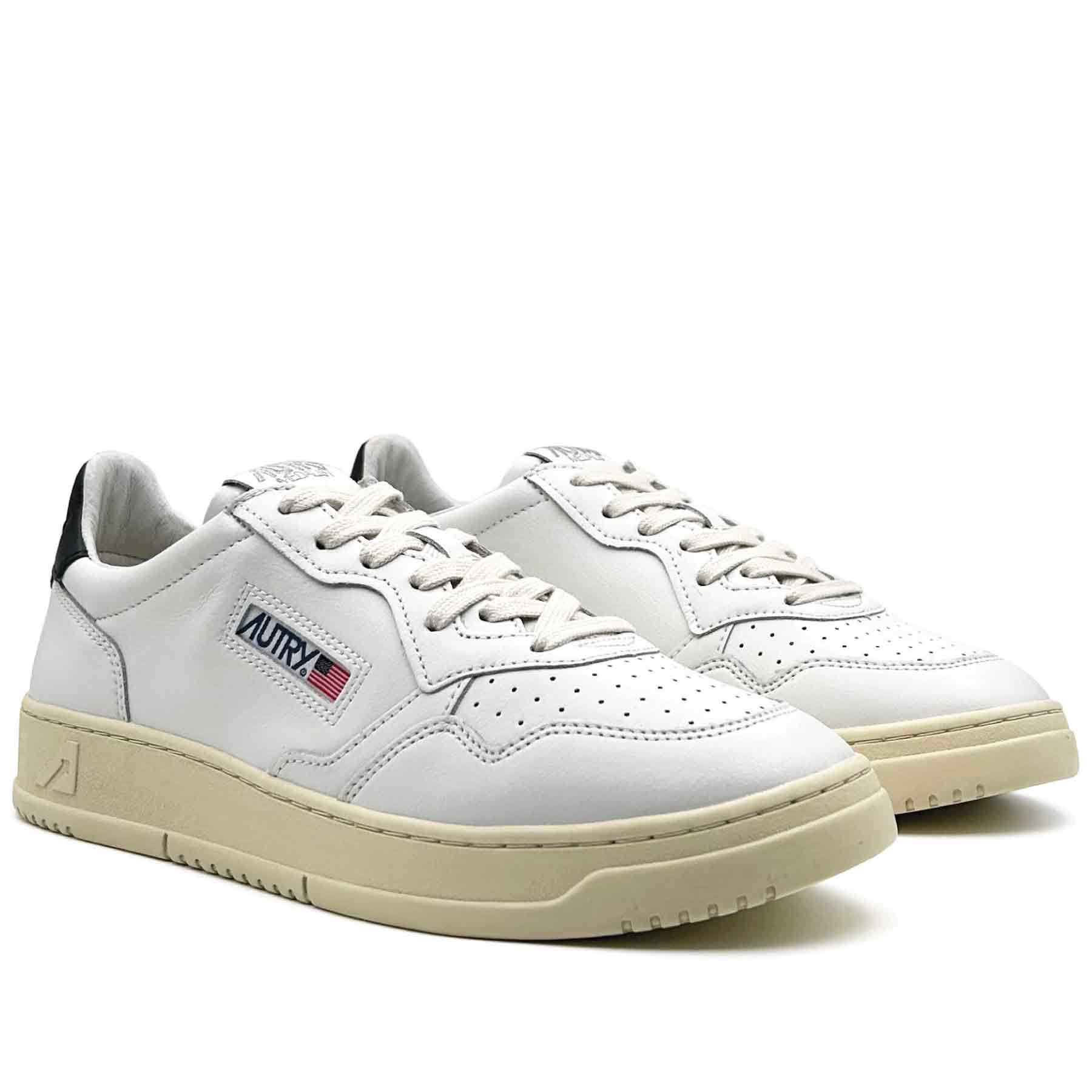 Medalist Low Man White Black Leather