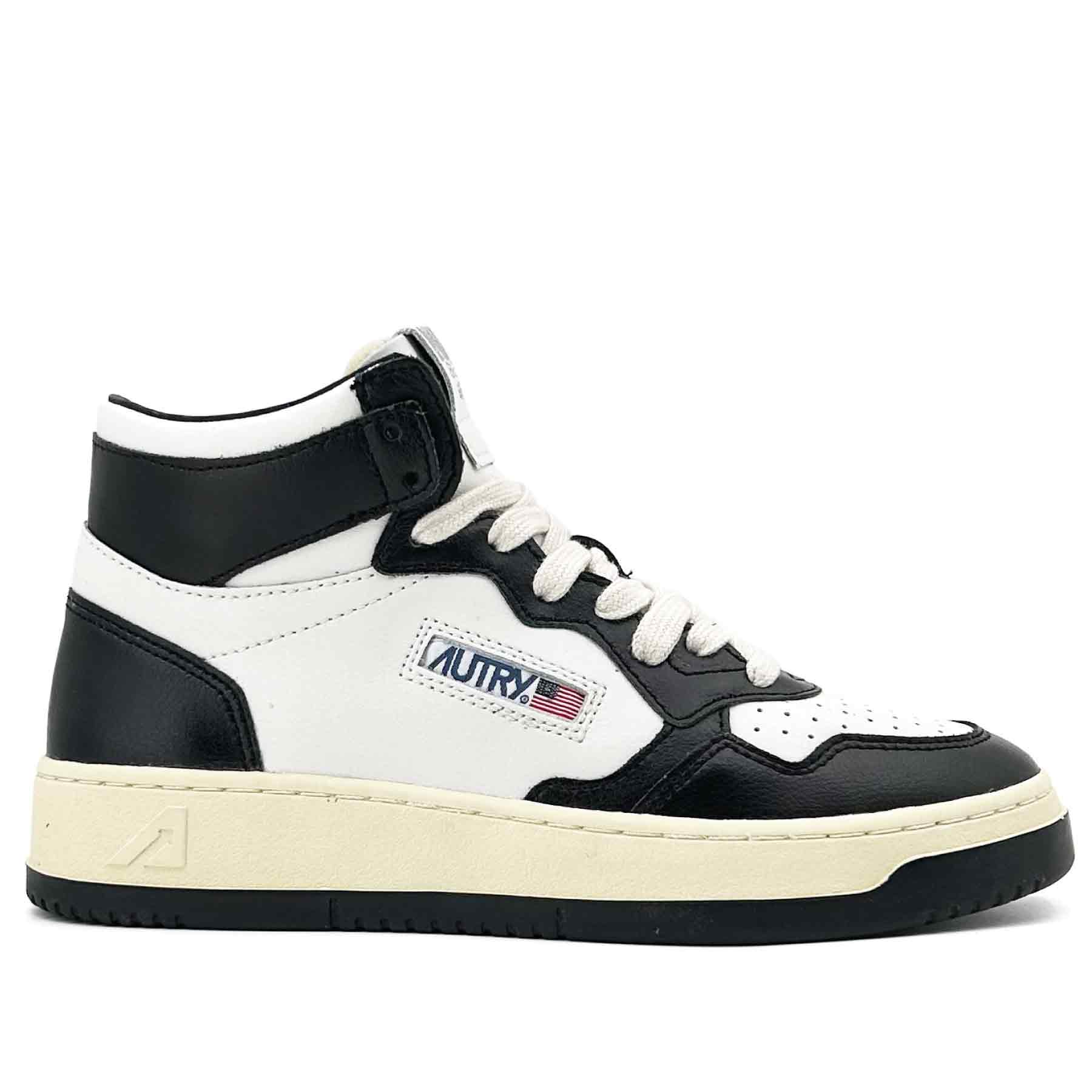 Medalist Mid Women Leather White Black