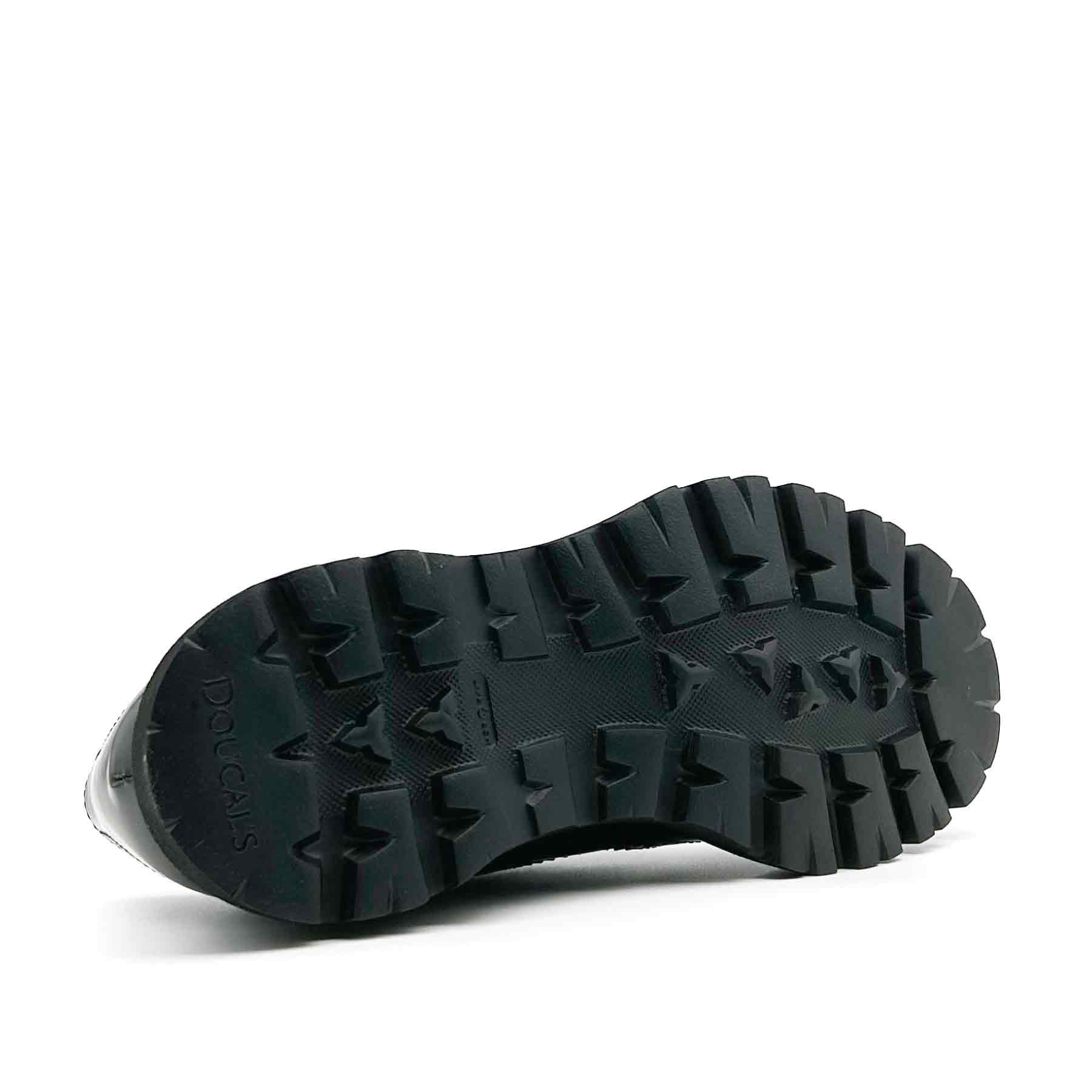 Derby Ostro Black