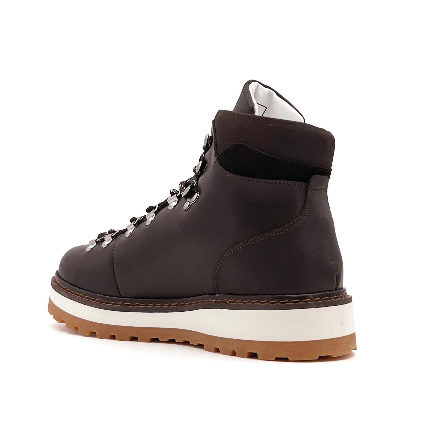 Tag Flat Brune M