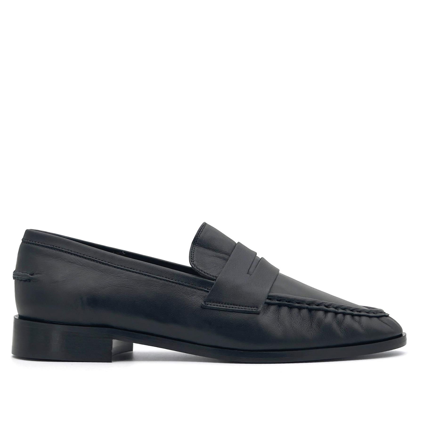 Airola Black Nappa