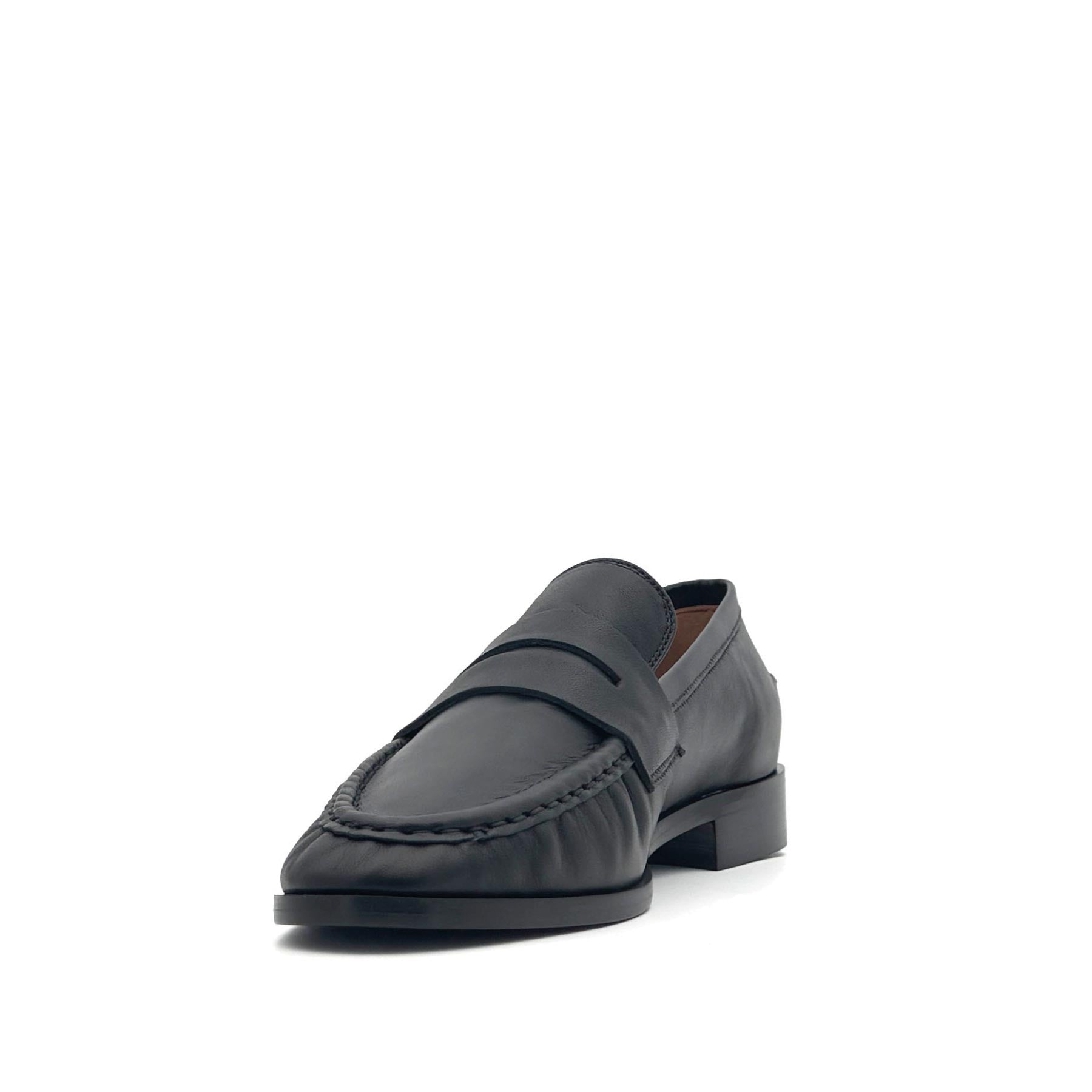 Airola Black Nappa