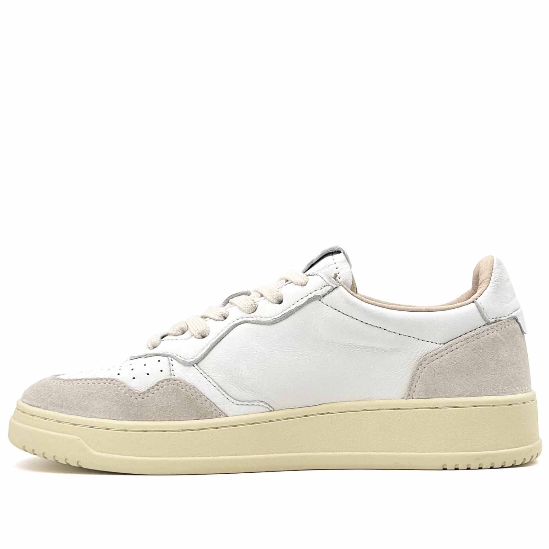 Medalist Low Man White Goat Leather White Suede