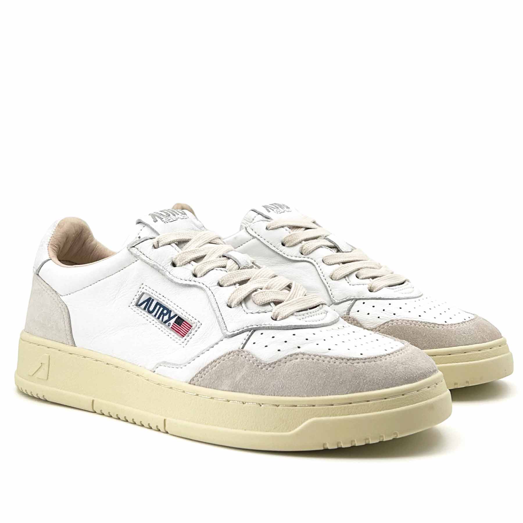 Medalist Low Man White Goat Leather White Suede