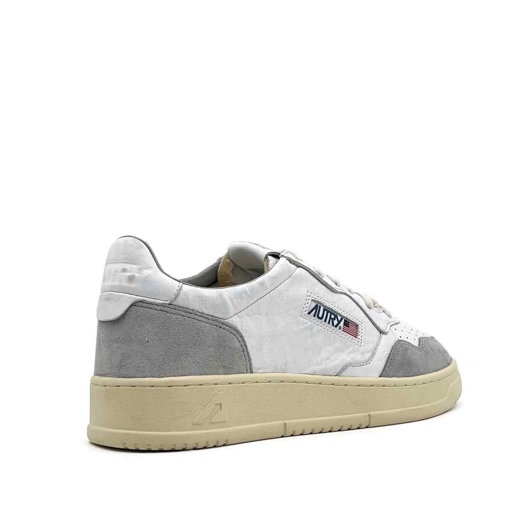 Medalist Low Man White Goat Leather Grey Suede