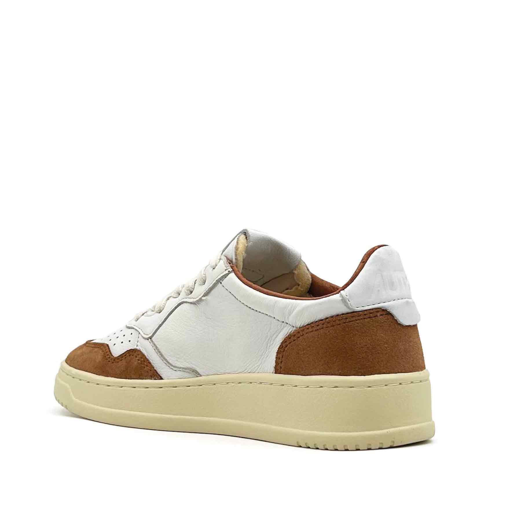 Medalist Low Women White Goat Leather Caramel Suede