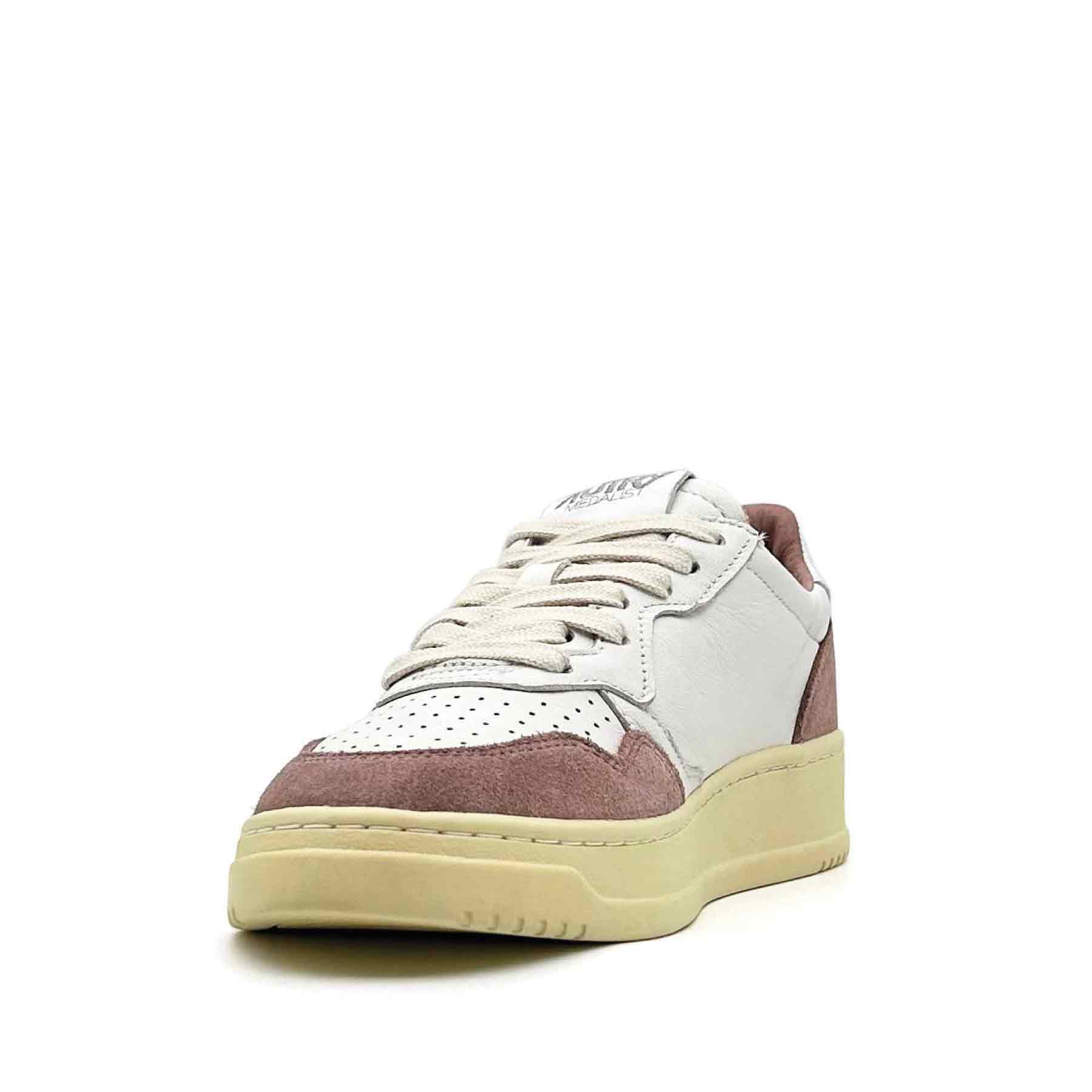 Medalist Low Women White Goat Leather Nude Suede