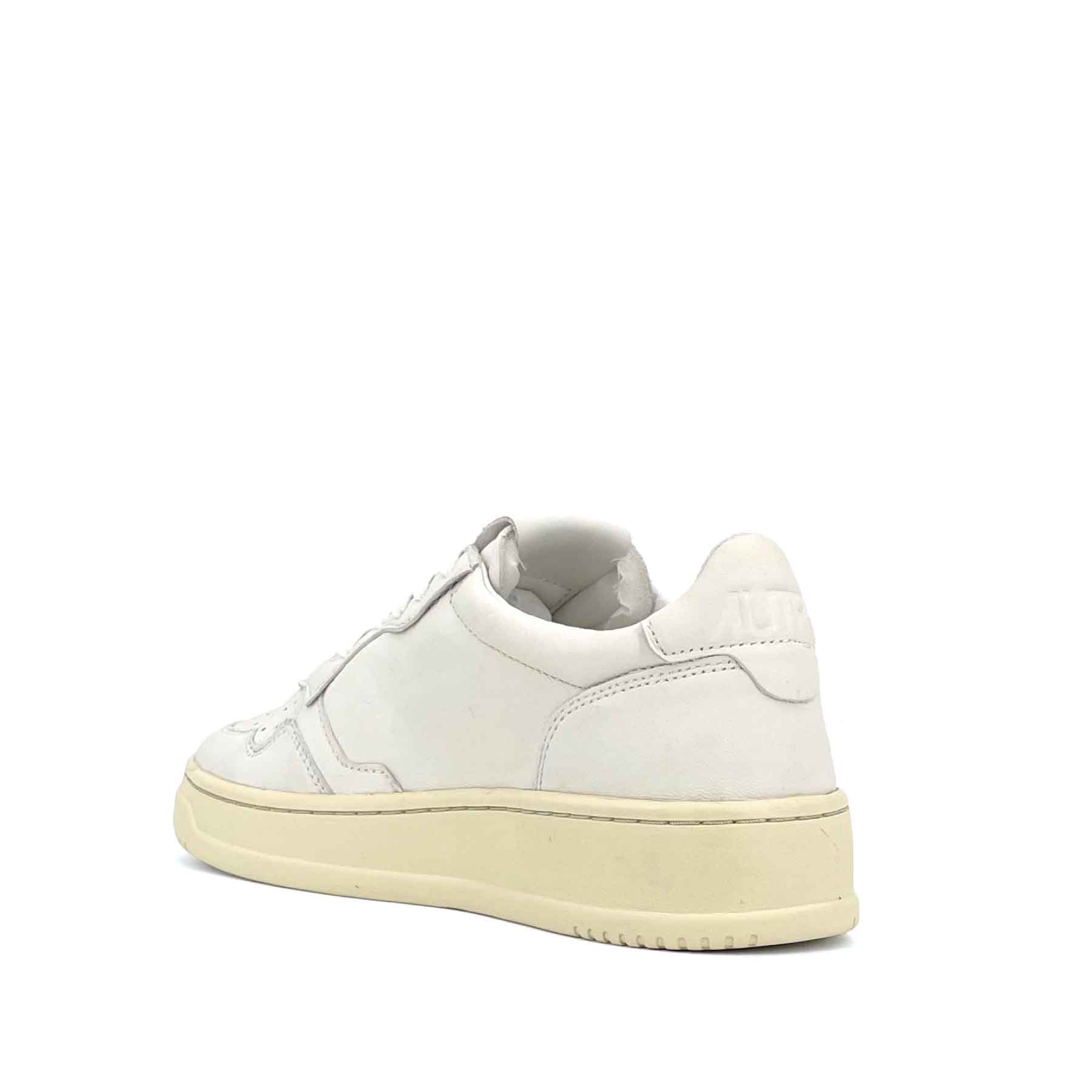 01 Medalist Low Women Goat Leather White White