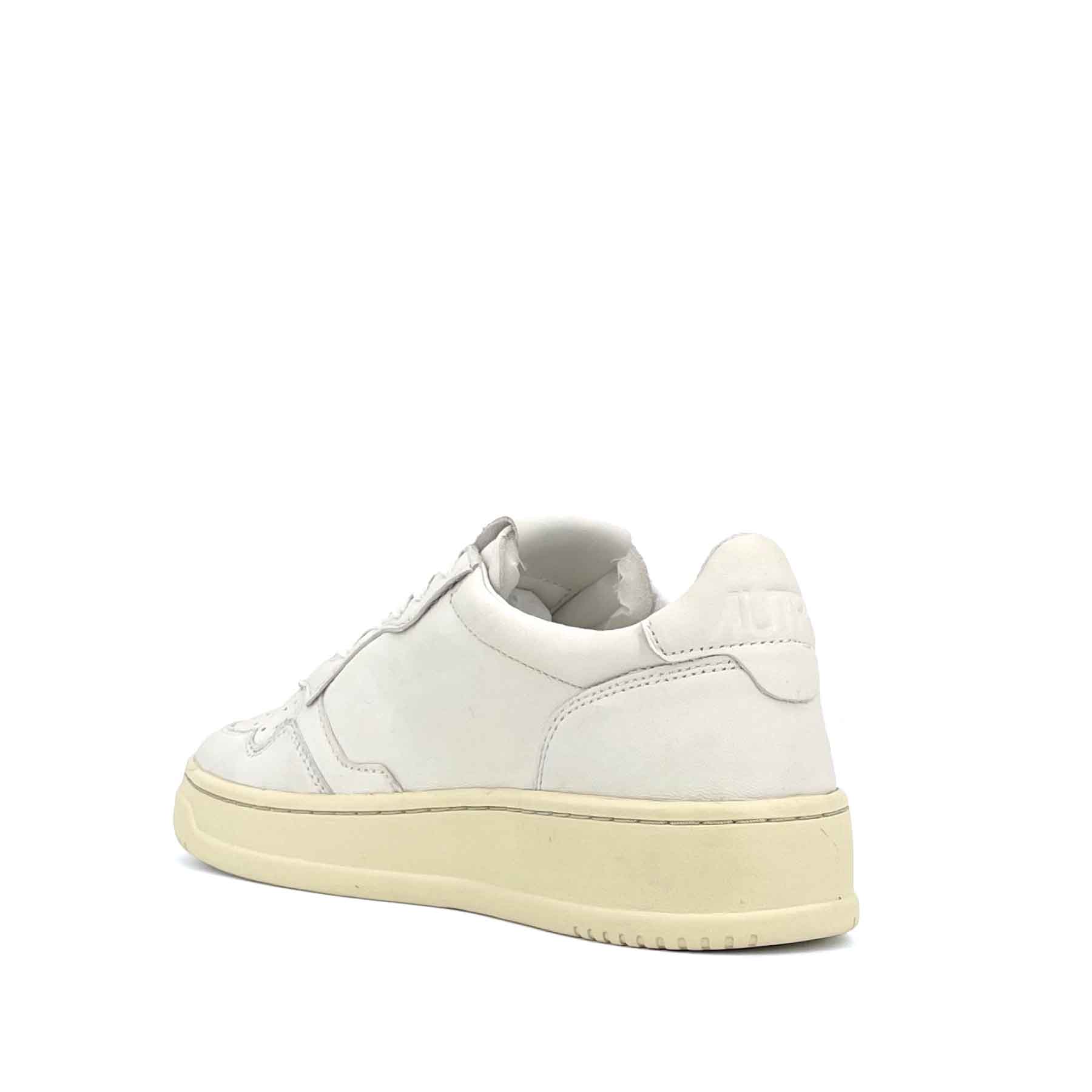 Medalist Low Women Goat Leather White White