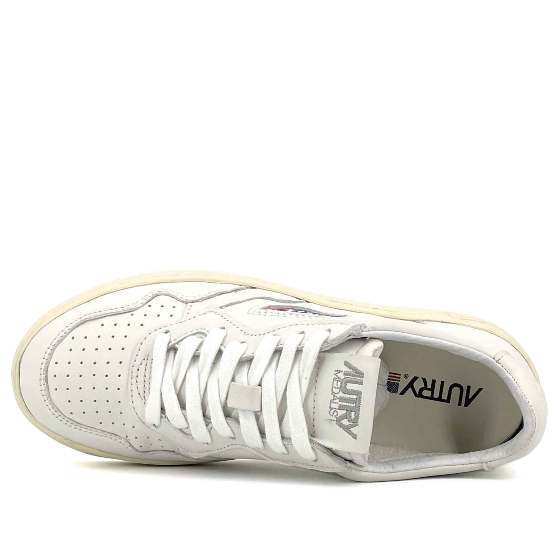 Medalist Low Women Goat Leather White White