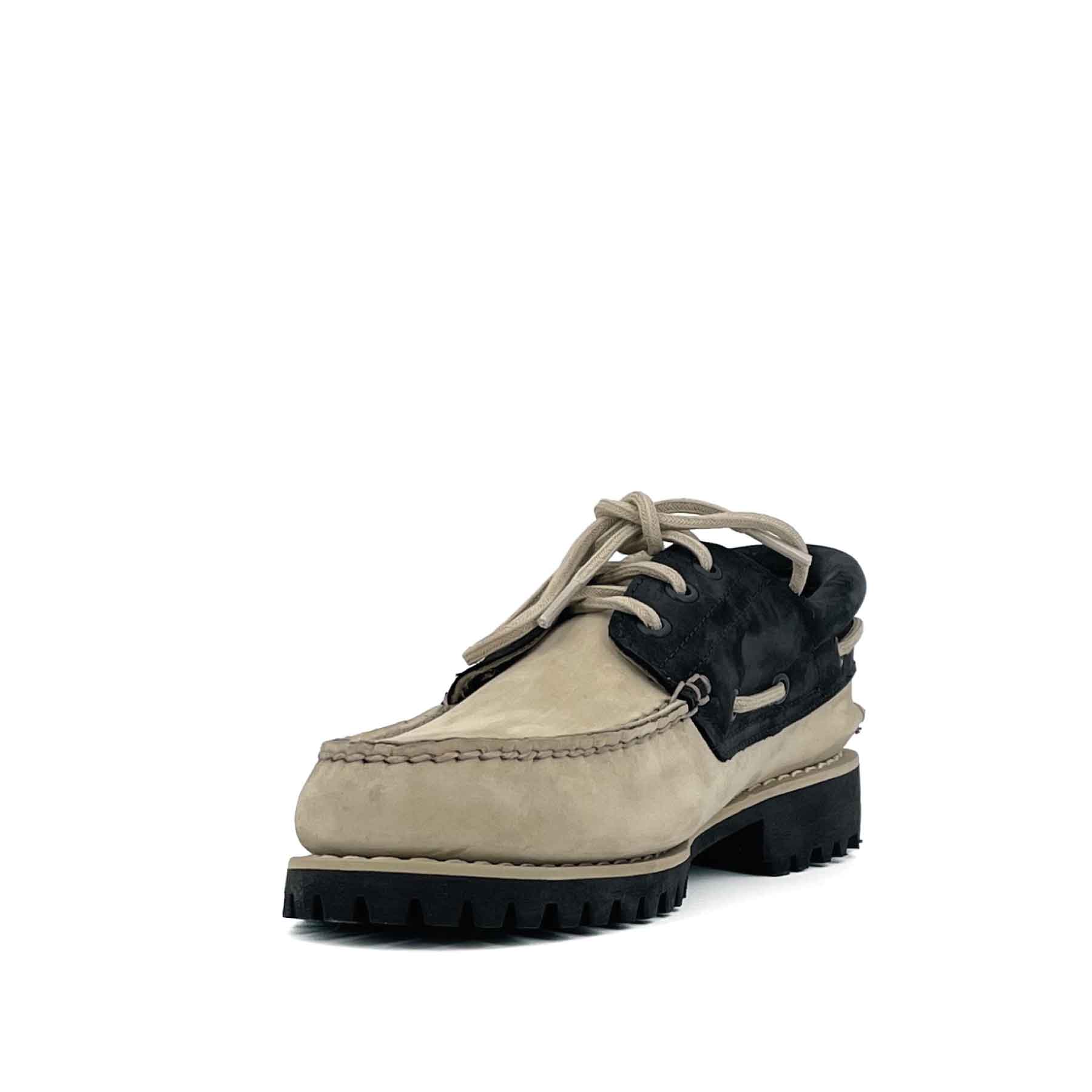 Authentics 3 Eye Classic Lug Black Beige